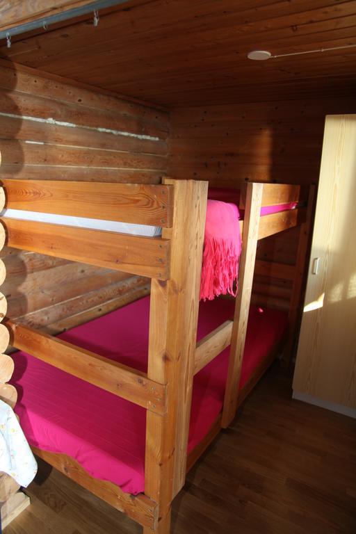 Salmon Holiday Village Kemijarvi Phòng bức ảnh
