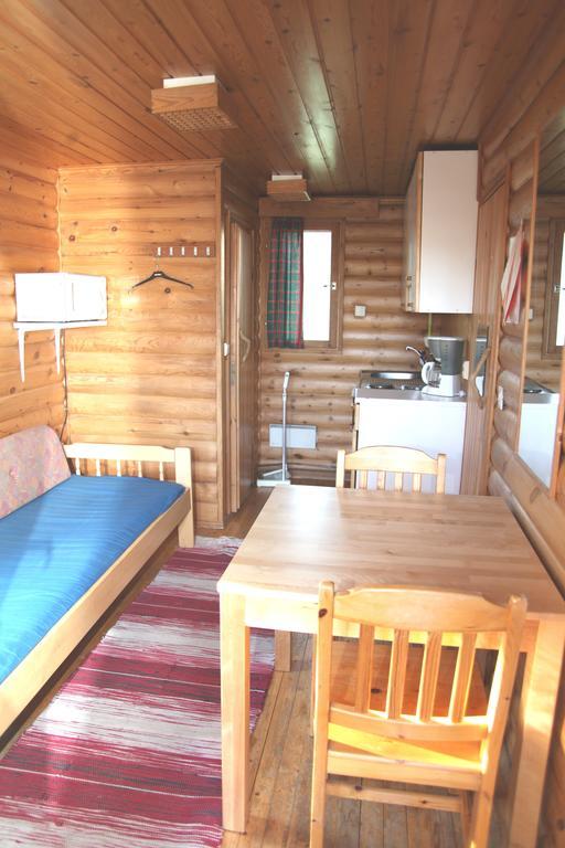 Salmon Holiday Village Kemijarvi Phòng bức ảnh